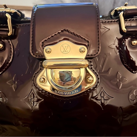 SOLD LOUIS VUITTON Amarante Monogram Vernis Melrose Avenue Bag - Picture 2 of 16